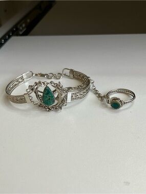 Vintage Slave Bracelet Ring Chain Silver Tone Boho Ethnic Costume 7” Adj Ring